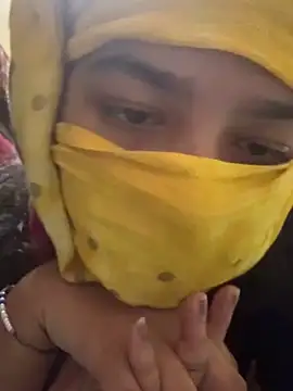 crazy111girl online show from 09/18/25, 10:51