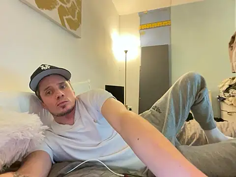 shyandchilling online show from 02/23/26, 07:47