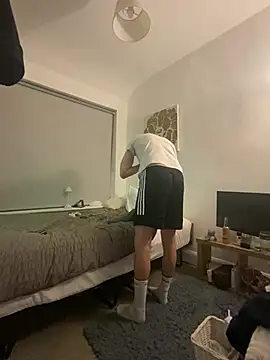 shyandchilling online show from 04/14/26, 08:47