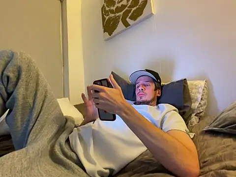 shyandchilling online show from 11/27/25, 09:04