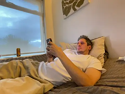 shyandchilling online show from 10/20/25, 04:40