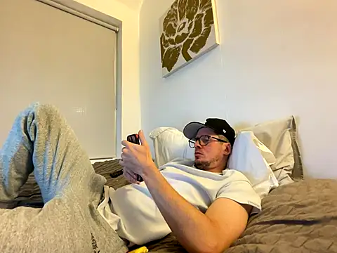 shyandchilling online show from 09/23/25, 07:32
