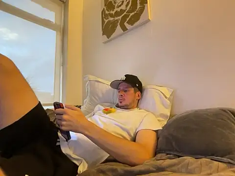 shyandchilling online show from 10/03/25, 05:14