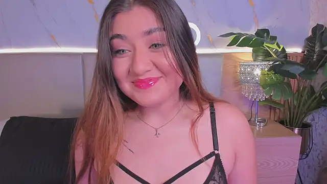 Snapshot of ChloeeMonroee chatting on 10/09/25, 11:55 ChloeeMonroee online show from 10/09/25, 11:55