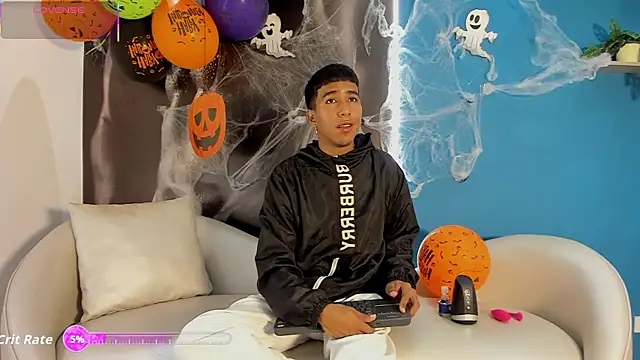 Snapshot of ender_h0t chatting on 11/01/25, 02:00 ender h0t online show from 11/01/25, 02:00