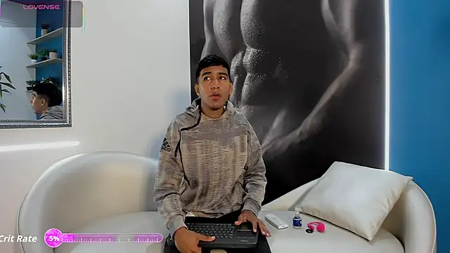 Snapshot of ender_h0t chatting on 11/30/25, 12:50 ender h0t online show from 11/30/25, 12:50