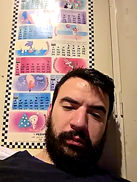 Snapshot of mhtsos331 chatting on 11/08/25, 01:31 mhtsos331 online show from 11/08/25, 01:31