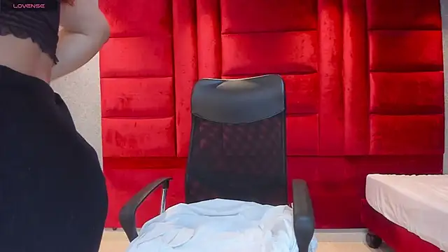 VictoriaFerro online show from 12/04/25, 02:27