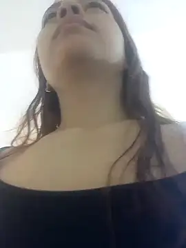 VictoriaFerro online show from 11/11/25, 12:44