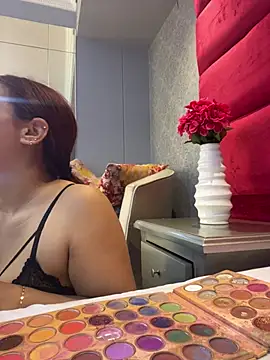 Snapshot of VictoriaFerro chatting on 07/12/26, 12:39 VictoriaFerro online show from 07/12/26, 12:39