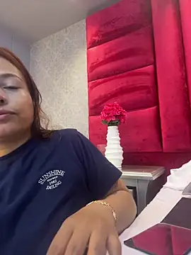 Snapshot of VictoriaFerro chatting on 06/19/26, 01:17 VictoriaFerro online show from 06/19/26, 01:17