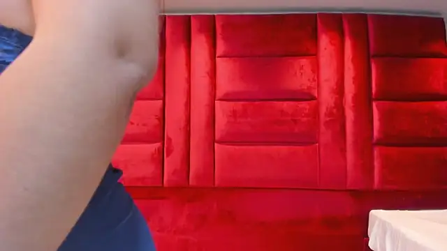 VictoriaFerro online show from 12/01/25, 01:56