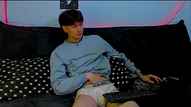 Dioniso guy8 online show from 04/15/26, 07:51