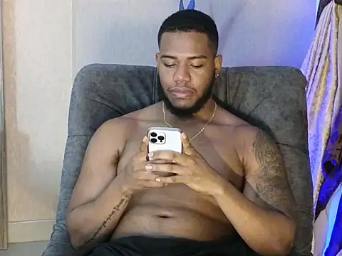 BenjaminCol  online show from 10/21/25, 10:31