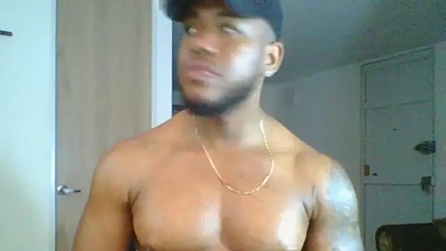 BenjaminCol  online show from 11/25/25, 04:24