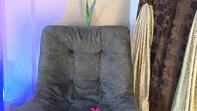 BenjaminCol  online show from 11/06/25, 01:42