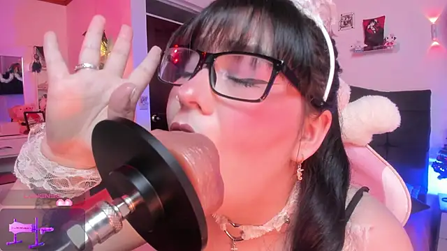 Fia   online show from 11/19/25, 12:54