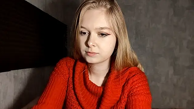 LiaVibes online show from 12/15/25, 09:04