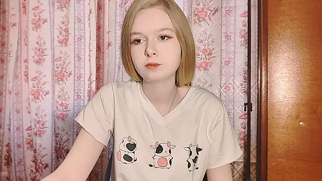 LiaVibes online show from 03/23/26, 07:52