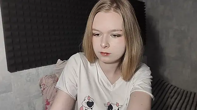 LiaVibes online show from 04/21/26, 08:10