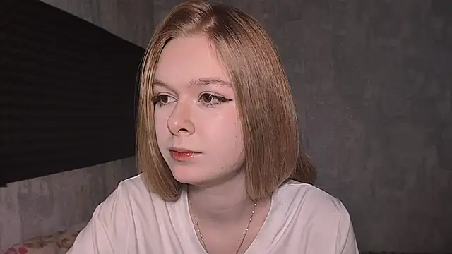 LiaVibes online show from 04/07/26, 07:21