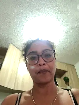 BiiancaEstradaa online show from 10/27/25, 10:11