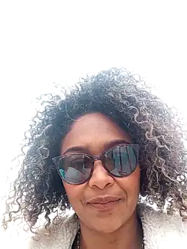 Snapshot of BiiancaEstradaa chatting on 09/10/25, 03:00 BiiancaEstradaa online show from 09/10/25, 03:00