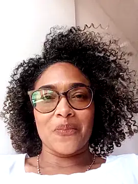 Snapshot of BiiancaEstradaa chatting on 03/02/26, 09:22 BiiancaEstradaa online show from 03/02/26, 09:22