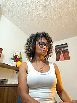 BiiancaEstradaa online show from 02/01/26, 01:48