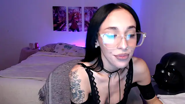 Snapshot of Sofia_Amour chatting on 09/09/25, 11:14 Sofia Amour online show from 09/09/25, 11:14