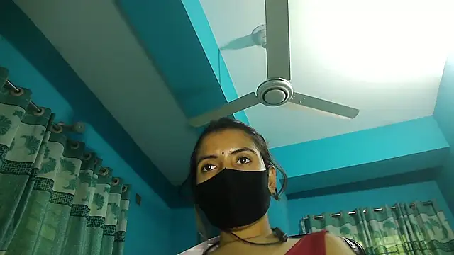 meghbalikargolponoy09 online show from 12/15/25, 01:22