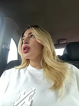 Mia sofiia21 online show from 03/12/26, 02:54