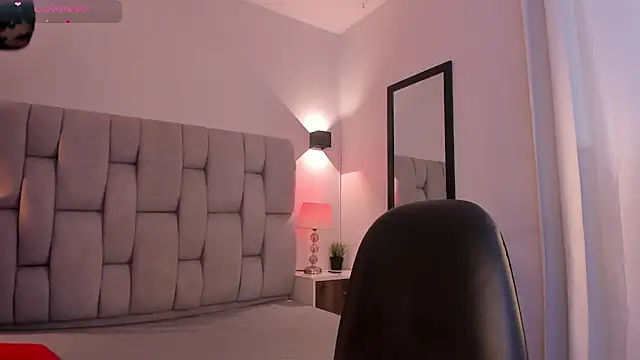 Snapshot of Seraphyne666 chatting on 02/14/26, 06:08 Seraphyne666 online show from 02/14/26, 06:08