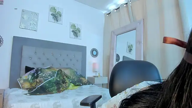 Seraphyne666 online show from 10/30/25, 07:33