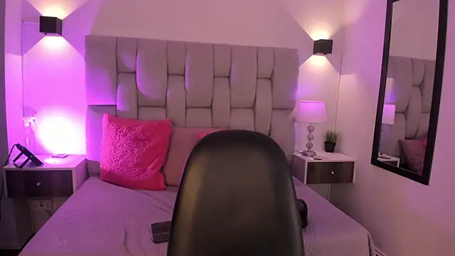 Snapshot of Seraphyne666 chatting on 02/05/26, 05:31 Seraphyne666 online show from 02/05/26, 05:31