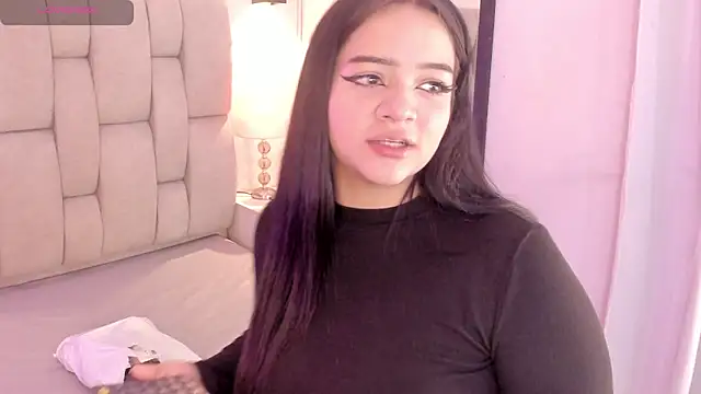 Snapshot of Seraphyne666 chatting on 02/04/26, 06:03 Seraphyne666 online show from 02/04/26, 06:03