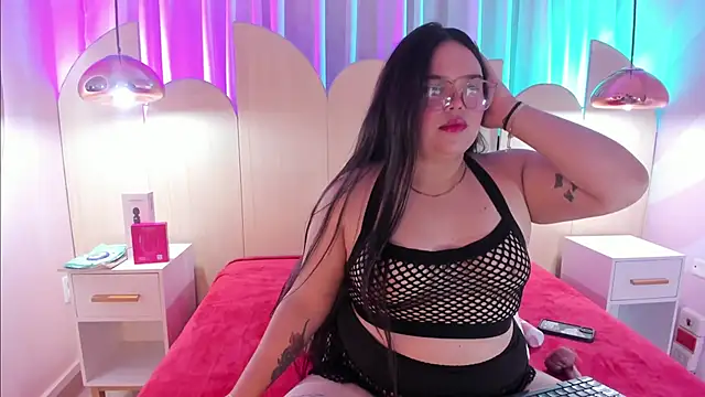 Lushi Love online show from 11/19/25, 01:05