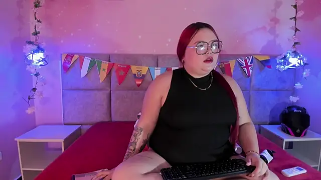 Snapshot of Lushi_Love chatting on 06/22/26, 02:06 Lushi Love online show from 06/22/26, 02:06
