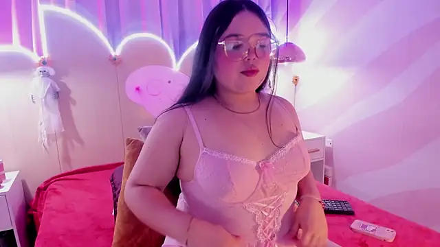 Snapshot of Lushi_Love chatting on 10/10/25, 07:47 Lushi Love online show from 10/10/25, 07:47