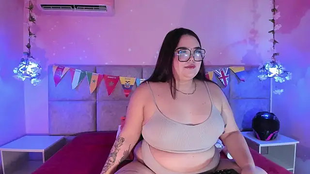 Snapshot of Lushi_Love chatting on 07/11/26, 03:18 Lushi Love online show from 07/11/26, 03:18