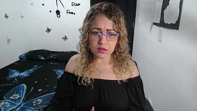 Skarleth Diaz online show from 05/07/26, 04:28