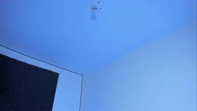 Im naho online show from 10/10/25, 03:40