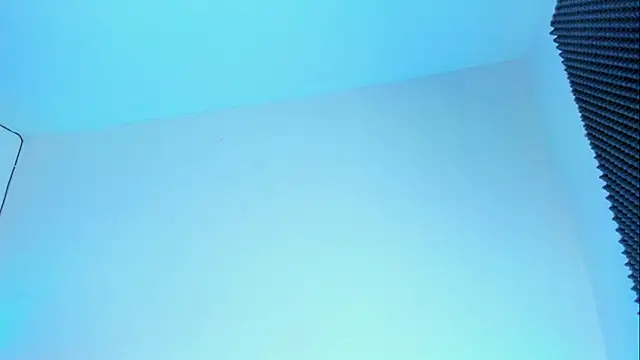 Im naho online show from 10/15/25, 03:05