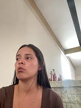 Mia jhoonson online show from 03/05/26, 08:38