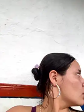 Mia jhoonson online show from 02/23/26, 10:54
