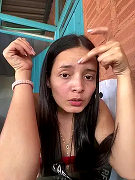 Mia jhoonson online show from 12/02/25, 06:20