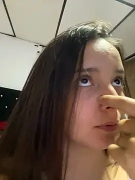 Snapshot of Mia_jhoonson chatting on 10/14/25, 10:42 Mia jhoonson online show from 10/14/25, 10:42