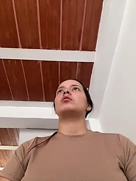 Mia jhoonson online show from 11/07/25, 02:54