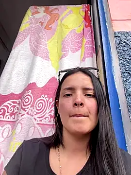 Mia jhoonson online show from 12/03/25, 08:08