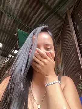 Mia jhoonson online show from 11/14/25, 05:27